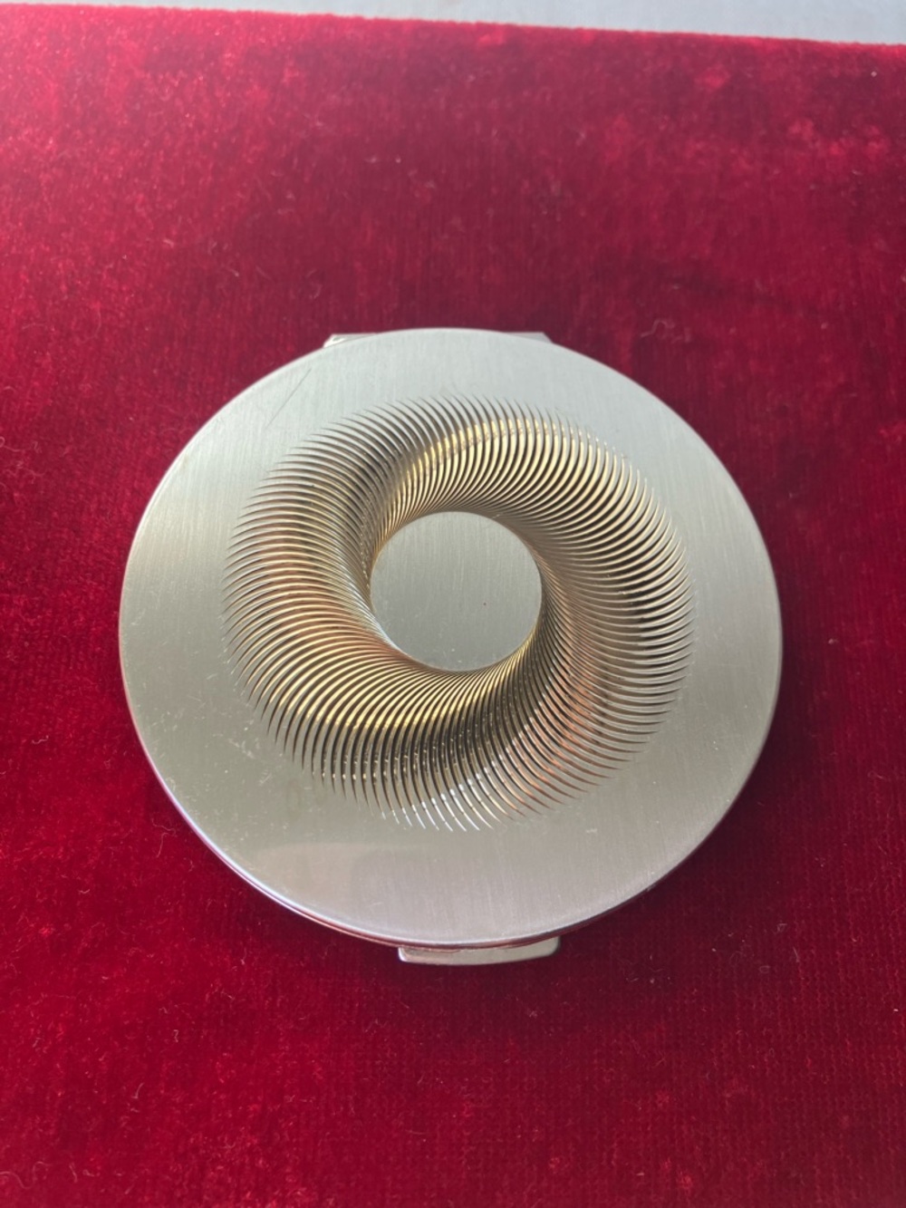 Stratton England Vintage MCM Optical Top Silver Plate Goldtone Powder Compact